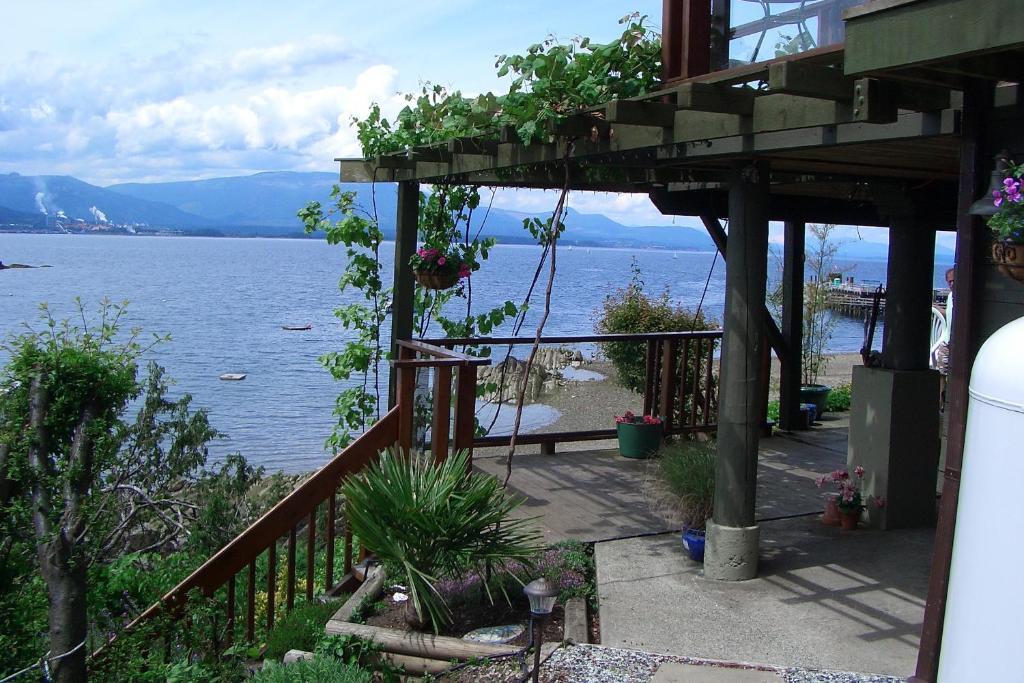 Beachfront At Vesuvius Hotel Ganges Bagian luar foto